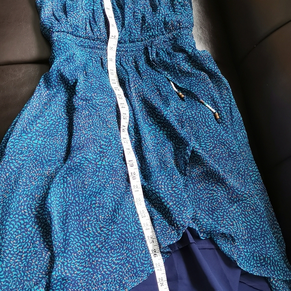 Dress - Picture 6 of 6